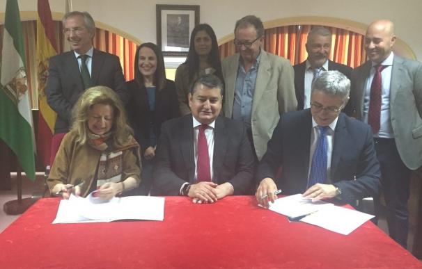 El Gobierno formaliza la cesión de dos parcelas de La Almoraima al Ayuntamiento de Castellar