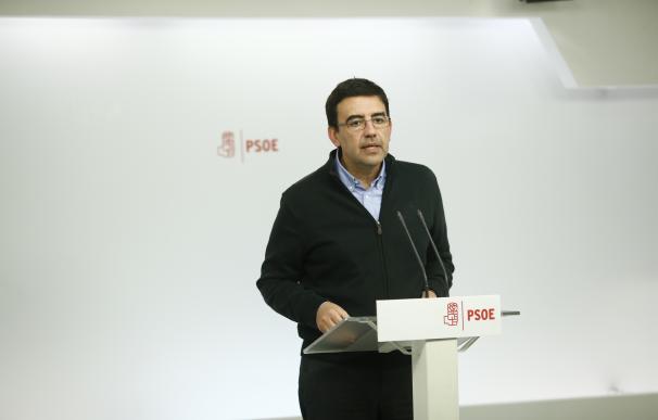 El equipo de Pedro Sánchez pide a Mario Jiménez que elija entre ser portavoz de la Gestora o del Parlamento andaluz