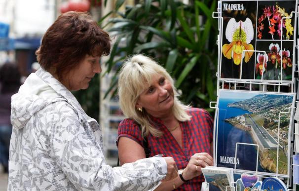 Aumentan a veintinueve los desaparecidos en Madeira, donde ya empieza a reactivarse el turismo