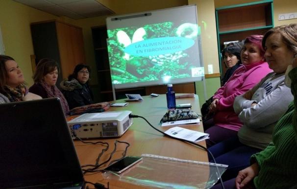 El centro de salud de Las Fuentezuelas imparte unas jornadas para ayudar a las pacientes con fibromialgia
