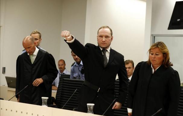 Breivik no apelará la sentencia que lo condena a 21 años de cárcel prorrogables