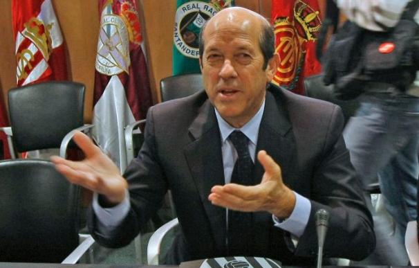 El presidente del Valencia dice que no quiere abrir el debate de la renovación de Emery