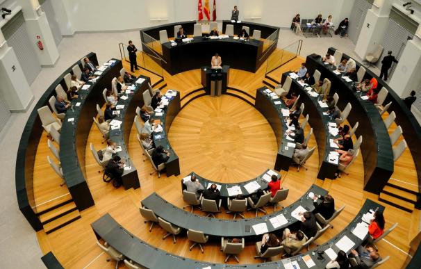 El Pleno elige por sorteo a 29.745 madrileños como miembros que comprondrán las 3.305 mesas electorales