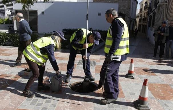 El Ayuntamiento de Lucena instala trampas inteligentes para el control de roedores