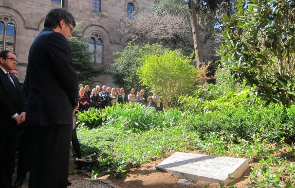 La UB homenajea a las víctimas de Freginals con un memorial para el "recuerdo permanente"
