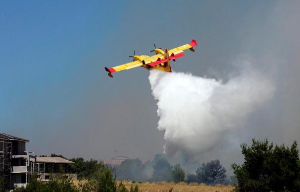 Estado de emergencia en la isla griega de Evia debido a un incendio forestal