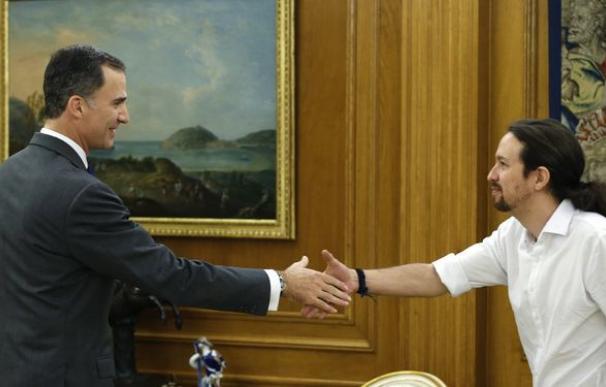 El Rey recibe a Pablo Iglesias en la ronda de consultas.