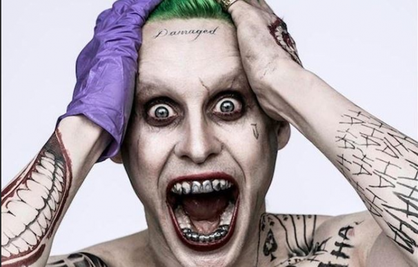 Jared Leto caracterizado como 'joker'