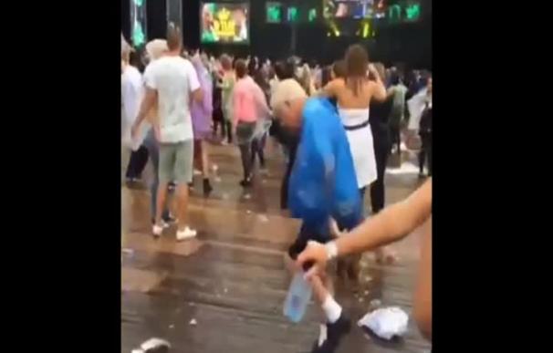 Un anciano bailando en un festival holandés, nuevo viral de la red