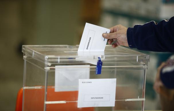 Todas las listas presentadas quedan proclamadas y los gallegos podrán elegir entre una docena de opciones políticas