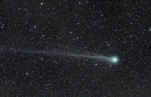 La Universitat de València fotografía el cometa Lovejoy en su máximo brillo