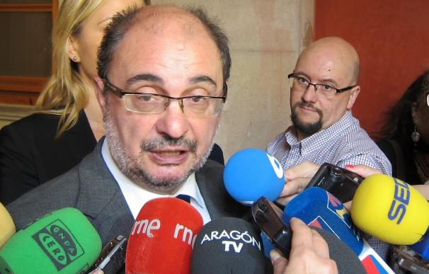 Lambán lamenta que el PP pretenda "tomarnos el pelo" al anunciar 80.000 empleos en cuatro años en Aragón