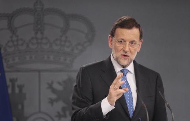 Rajoy retomará hoy su trabajo en Moncloa tras despachar con el Rey en Palma