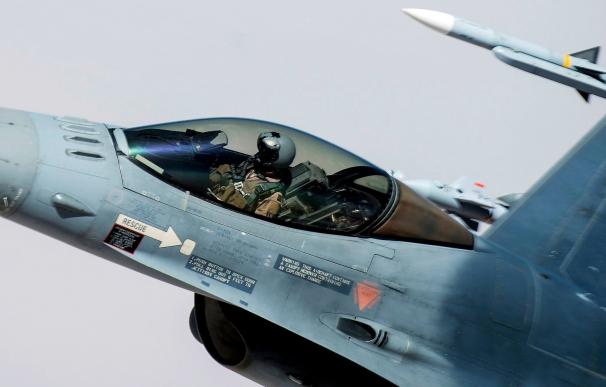 La coalición contra el Estado Islámico lanza 25 bombardeos contra el grupo en Irak y Siria