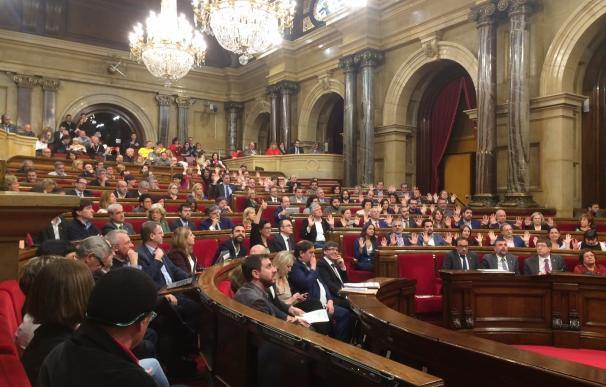 El Parlamento catalán aprueba la financiación del referéndum en los Presupuestos
