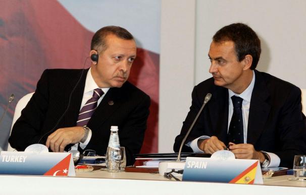Zapatero pedirá a Erdogan nuevos esfuerzos para la adhesión de Turquía a la UE