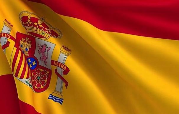 La Policía Nacional podrá utilizar la bandera de España