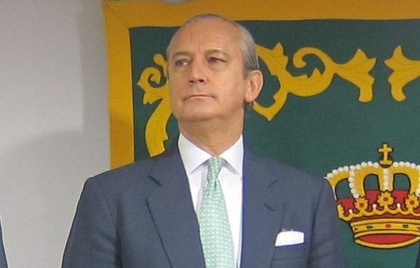 Interior dice que el retrato de Fernández de Mesa es un regalo desinteresado que el Ministerio ni encargó ni pagó