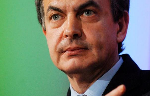 Zapatero aboga por un consenso sobre pensiones que incluya a los sindicatos