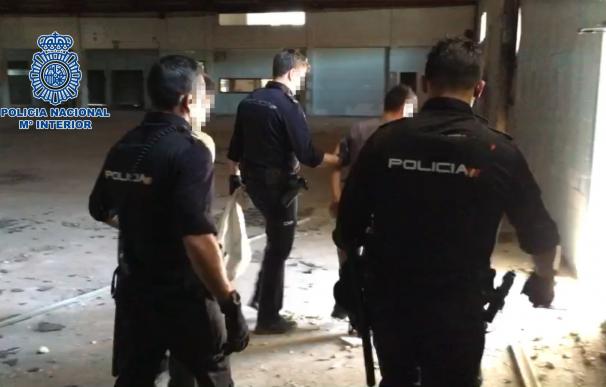 Dos detenidos acusados de intentar robar cobre en una nave del Polígono de la Torrecilla-Amargacena