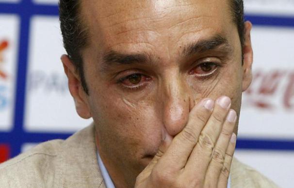Emotiva despedida del Tenerife de un José Luis Oltra que no pudo contener las lágrimas