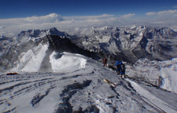 Muere el alpinista Eric Arnold horas después de coronar el Everest