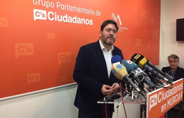 Cs y PSOE de Murcia proponen que el debate de la moción de censura sea la próxima semana