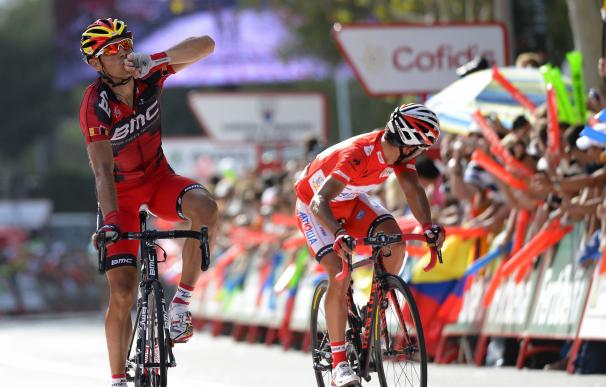 Gilbert celebra su victoria en la Vuelta y Purito busca por detrás a sus rivales