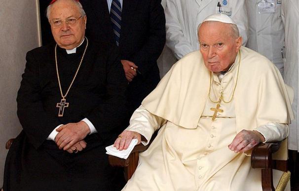 El cardenal Sodano expresa "dudas" sobre la oportunidad de acelerar la beatificación de Wojtyla