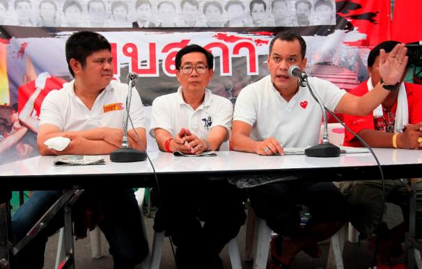 Los "camisas rojas" exigen precisar el plan de reconciliación del Gobierno