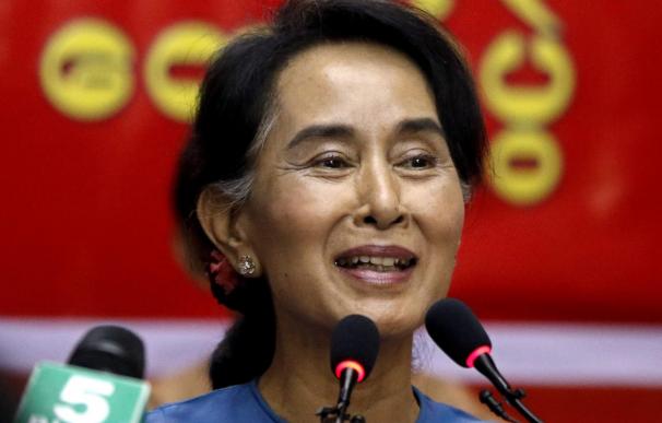 Suu Kyi denuncia el paro del proceso de reformas en Birmania