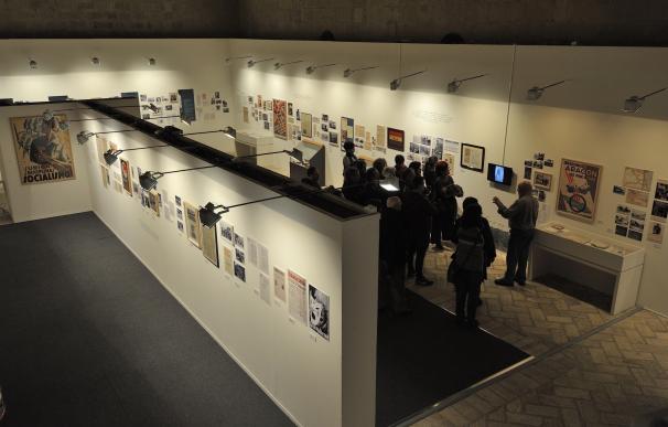 La exposición 'Orwell toma café en Huesca' supera los 4.000 visitantes