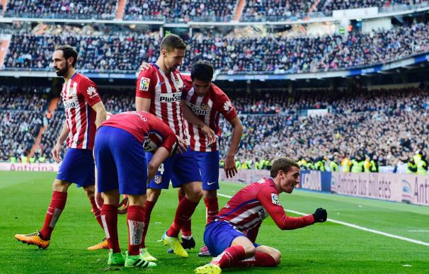 Antoine Griezmann anotó el gol de la victoria rojiblanca en el Bernabéu. / AFP