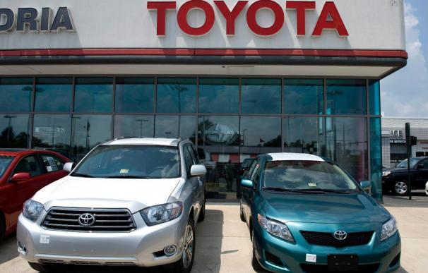 Toyota llama a revisión a la última versión del Prius en Japón