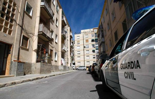 Un británico muere apuñalado en su casa de Tenerife, al parecer en un robo