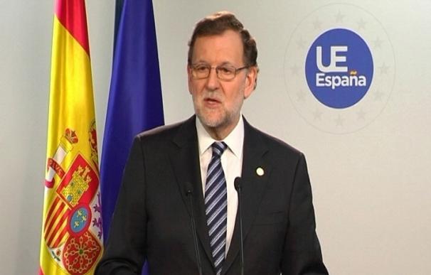 Rajoy dice que se está "involucrando" para aprobar el Presupuesto y se ha reunido con dirigentes de PNV y otros partidos