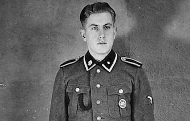 Reinhlod Hanning en su época como guardia de Auschwitz