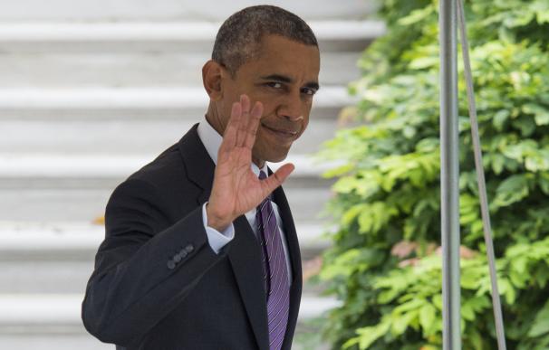 President Barack Obama departs the White House to