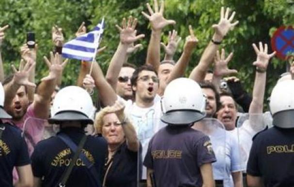 Huelga y protestas masivas en Grecia por el plan de austeridad