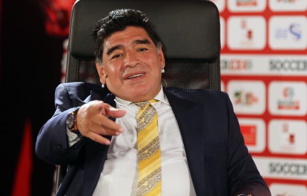Maradona en un acto publicitario.