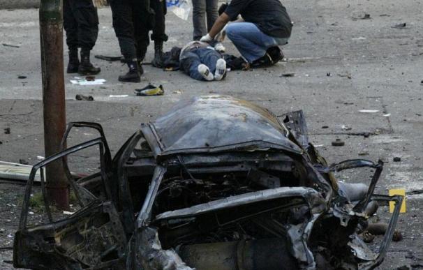 Al menos tres muertos por la explosión de un coche bomba en el suroeste de Colombia