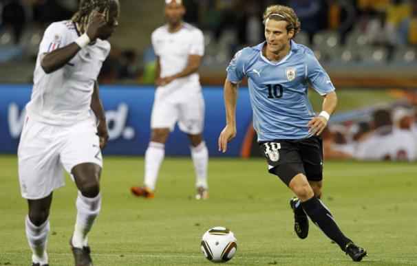 Uruguay y Francia empatan en un partido sin fútbol