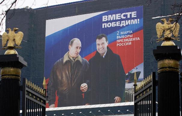El presidente ruso Dimitri Medvédev no existe sin Putin