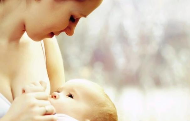 La lactancia materna reduce el riesgo de sufrir cáncer de mama