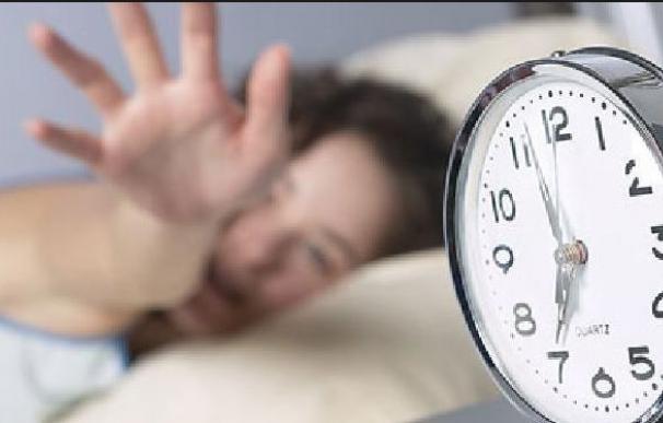 Sí somos algo camastrones, el 21% de los españoles se despierta antes de las 6:30 para ir a trabajar