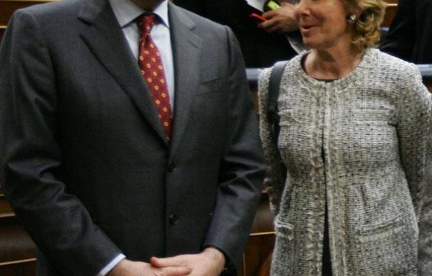 Rajoy apoya campaña contra el IVA de Aguirre
