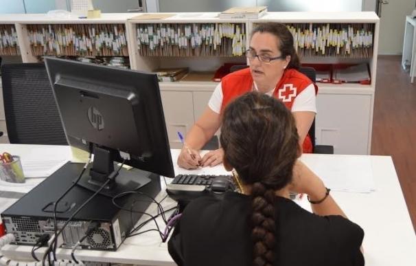 Cruz Roja ayuda a 500 familias cordobesas a afrontar los pagos del agua desde 2012