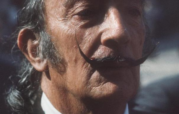 Retrato del pintor Salvador Dalí