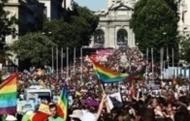 Casi 3.500 efectivos vigilarán la marcha del Orgullo en Madrid, vallada por primera vez en el tramo de carrozas