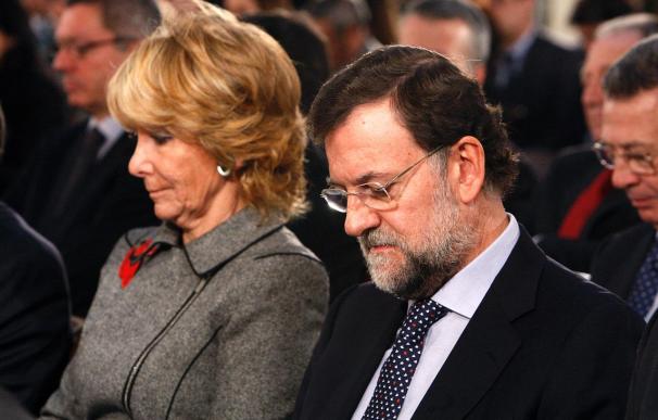 Aguirre pedirá a Rajoy que sea el primero en firmar contra la subida del IVA